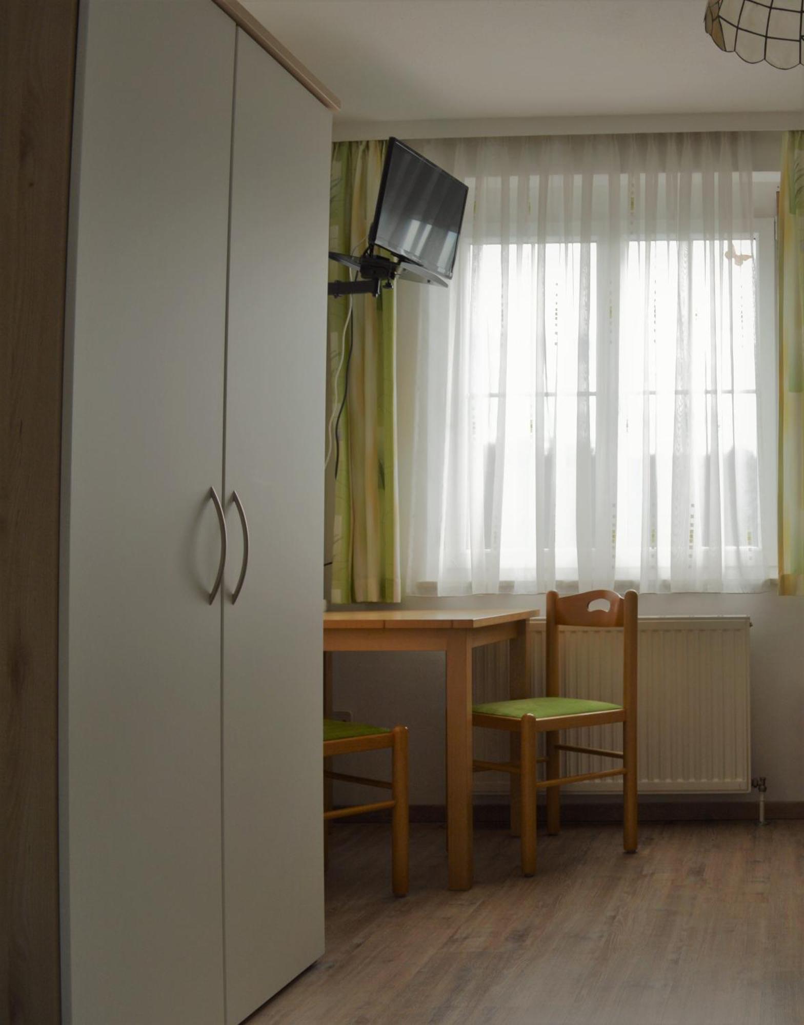 Strebersdorf Fruehstueckspension Sterr מראה חיצוני תמונה